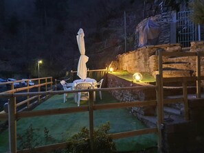 Outdoor dining - LADYBUG HOUSE SEMI DETACHED HOUSE (Calasca-Castiglione)