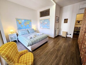 2 bedrooms, bed sheets - Luna apartment (free parking & air conditioning) (Verbania)