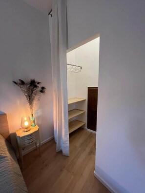 Interior - Studio Frida Center lake (Intra)