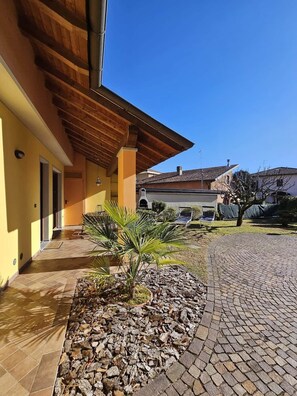 Terrace/patio - RED 3 (air conditioning and free private parking) (Verbania)