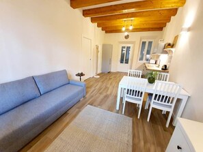 TV - MATILDE APARTMENT LAKE CENTER (Verbania)