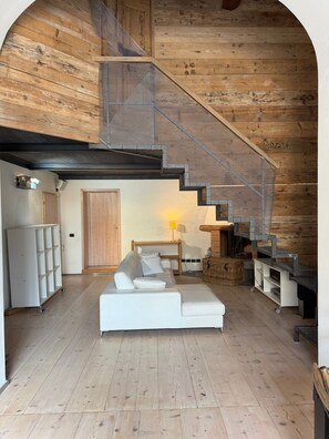 Living area - Michelangelo Country House near Florence (Pontassieve)