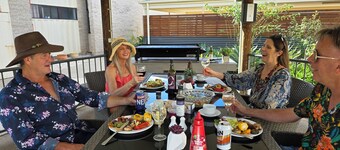 Spacious 2 Bedroom Apartment 88 Sq, swimming pool, garden views, sports lounge