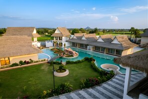 Vista frontal de la propiedad