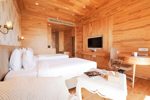 Royal Deluxe Twin Room | In-room safe, desk, laptop workspace, blackout drapes - Treetop by Eight Continents Royalpine HP (Kasauli)