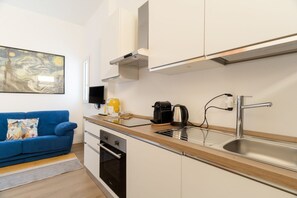 Kühlschrank, Geschirrspüler