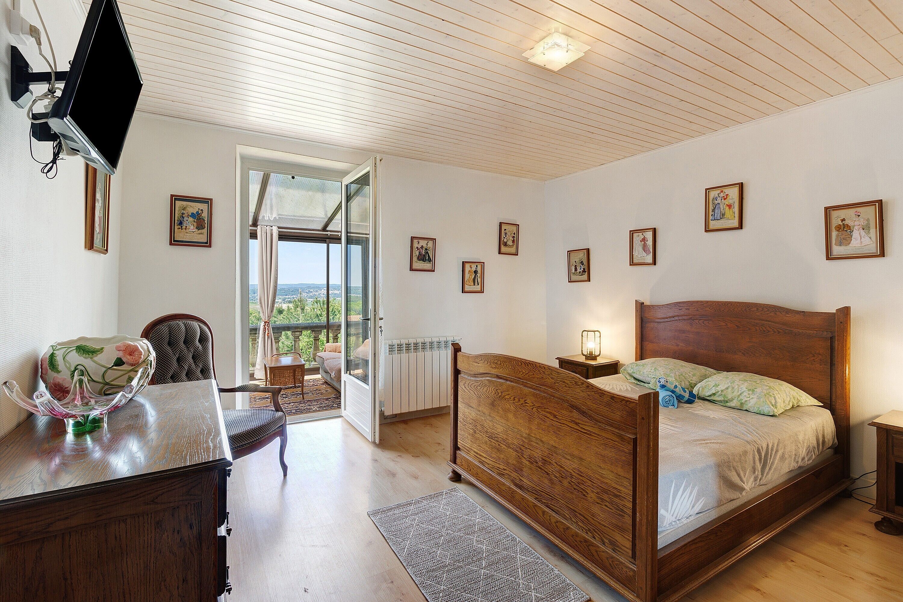 2 slaapkamers, een strijkplank/strijkijzer, wifi, beddengoed