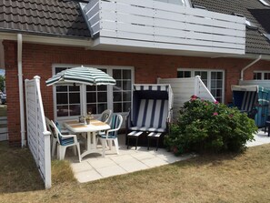Outdoor dining - Vrbo Property (List auf Sylt)