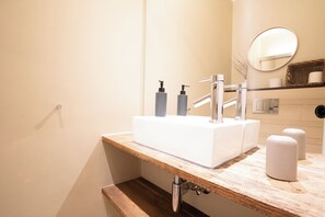 Bathroom - Vrbo Property (List auf Sylt)