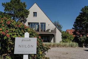 Exterior - Comfortable vacation apartment with terrace and modern furnishings in List on Sylt (List auf Sylt)
