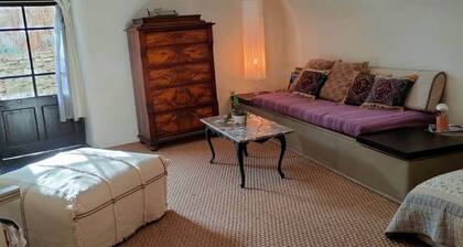 2 bedrooms Apartment 120m2 near UZES
