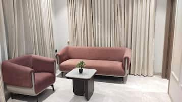 Superior Suite | Living area