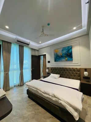 Superior Suite - PURPLE LOTUS SUITES (Khalapur)