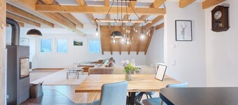 Joosenhof Apartment with Private Balcony and Wi-Fi