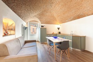 Interior - Ligurian mansion with vaults, sea-view terrace and garden near Dolcedo (Costa Carnara)