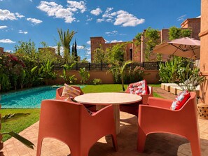 Outdoor dining - Private Pool Villa for 6 Quiet Area 15 min Medina (Marrakesh)