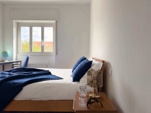 1 bedroom, iron/ironing board, WiFi, bed sheets - Casa Paolo, vintage style with balcony, near metro (Milano)