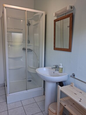 Shower, towels - Breton farmhouse - Fouesnant (Fouesnant)