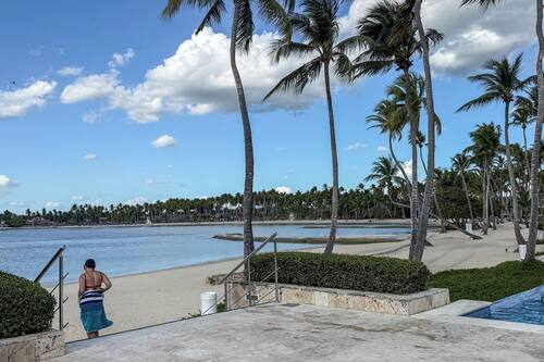 Apartment, Balcony | Beach
