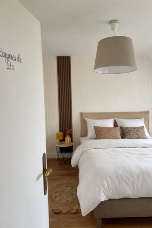 4 bedrooms, free WiFi, bed sheets - Belle Etoile apple trees. House for 8 people at the foot of Mont de Cerisy. (Cerisy-Belle-Étoile)