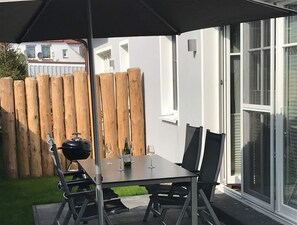 Outdoor dining - Vrbo Property (Zingst)