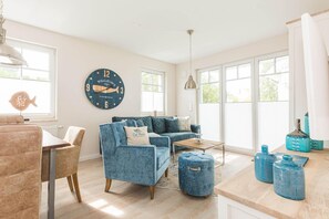 Living area - Vrbo Property (Zingst)