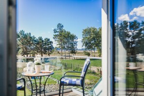 Outdoor dining - Vrbo Property (Fuhlendorf)