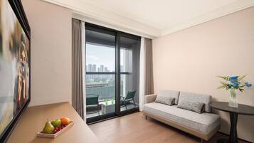 Executive Apartment, 1 Bedroom, River View | Free WiFi