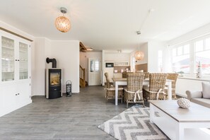 Dining - Vrbo Property (Zingst)