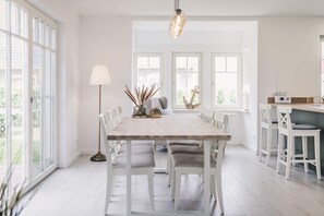 Dining - Vrbo Property (Zingst)