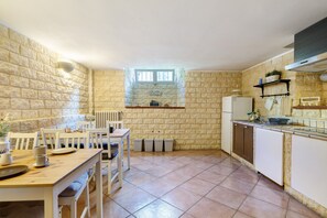 Dining - Room 2 with Wi-Fi in Como (Como)