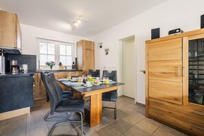 Dining - Vrbo Property (Zingst)