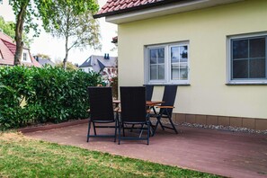 Outdoor dining - Vrbo Property (Zingst)