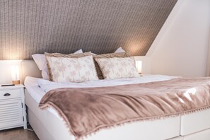 Room - Vrbo Property (Zingst)