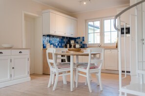 Dining - Vrbo Property (Zingst)