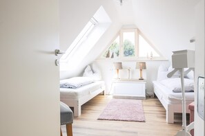 Room - Vrbo Property (Zingst)