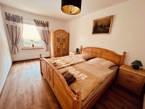 Internet, bed sheets - Vacation apartment in Rittersgrün - Arrive & feel good in the Ore Mountains (Breitenbrunn/Erzgebirge)