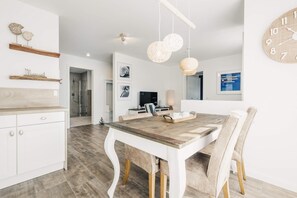 Dining - Vrbo Property (Zingst)