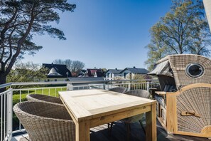 Outdoor dining - Vrbo Property (Zingst)