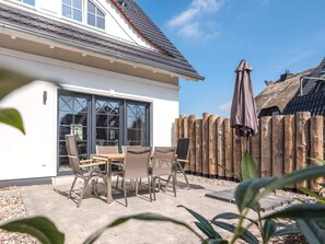 Outdoor dining - Vrbo Property (Zingst)