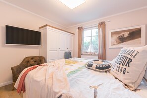 Room - Vrbo Property (Zingst)