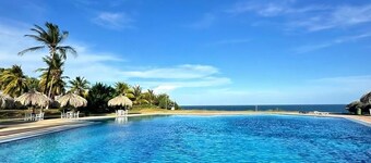 Luxury Apartment with Sea View and Terrace, 3 bedrooms