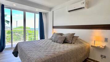 3 habitaciones y ropa de cama
