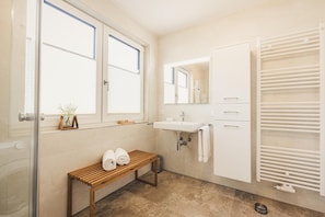 Bathroom - Vrbo Property (Zingst)