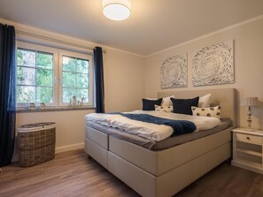 Room - Vrbo Property (Zingst)