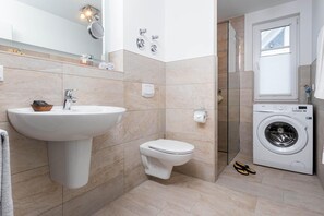 Bathroom - Vrbo Property (Zingst)