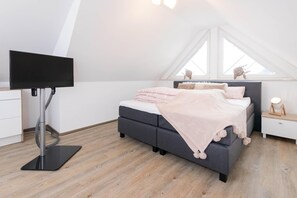 Room - Vrbo Property (Zingst)