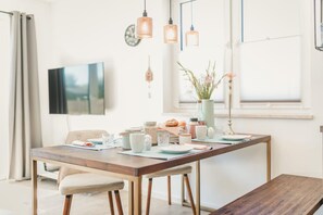 Dining - Vrbo Property (Fuhlendorf)