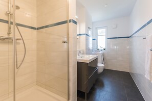 Bathroom - Vrbo Property (Zingst)