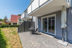 Outdoor dining - Vrbo Property (Zingst)